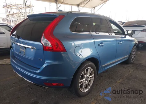 2015 Volvo Xc60 T5 Premier z USA, uszkodzony, nr VIN YV440MDK5F2686907